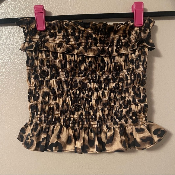 J.O.A. Leopard Print Smock Detail Tube Top - Picture 3 of 4